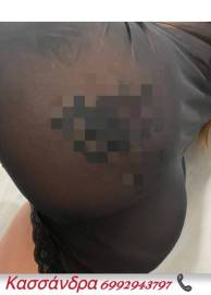 Ελληνίδα, 27 χρόνων συνοδός